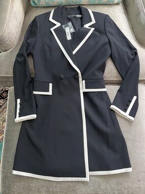 NWT Alice + Olivia Black White Contrast Trim Blazer Dress 6